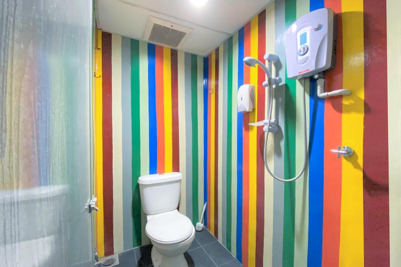 Spot On 90123 Rainbow Guest House Джордж Таун Екстериор снимка
